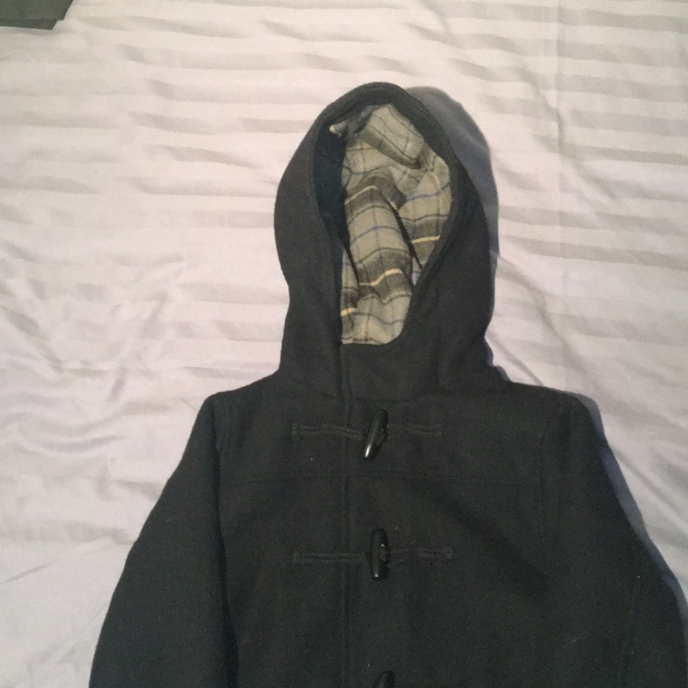 Children’s Place black outerwear with hood XS /4.